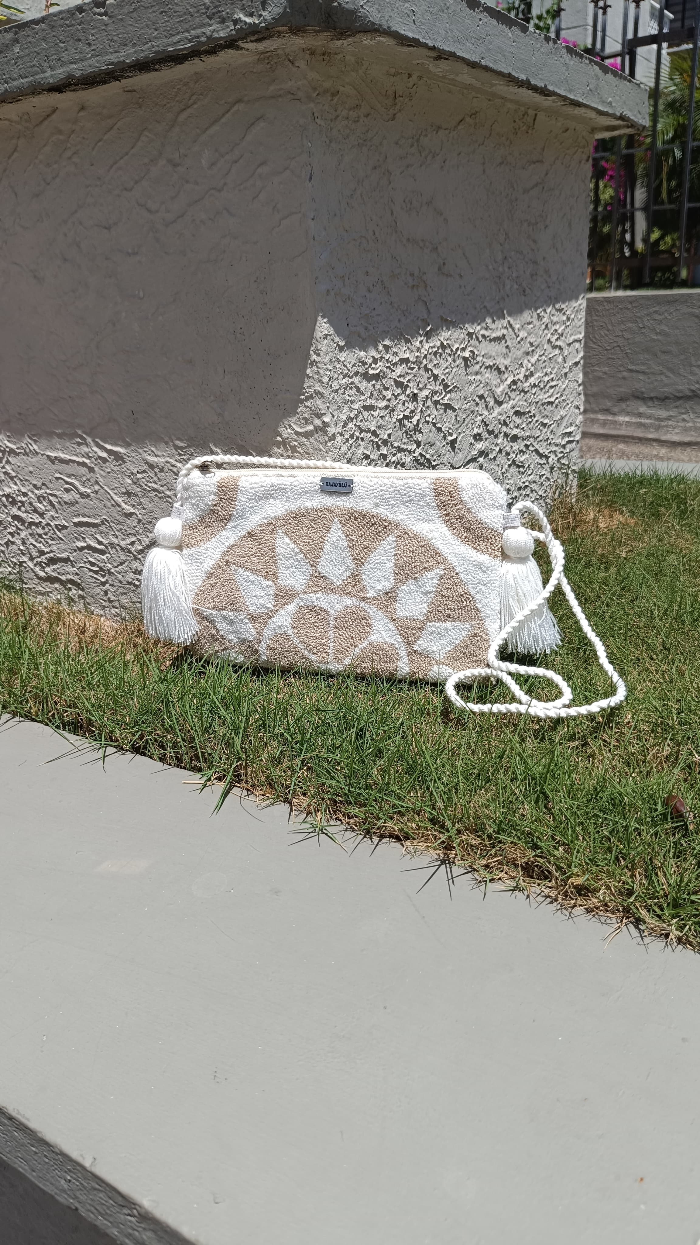 Mochila Wayuu Kanas - Crema y Fucsia