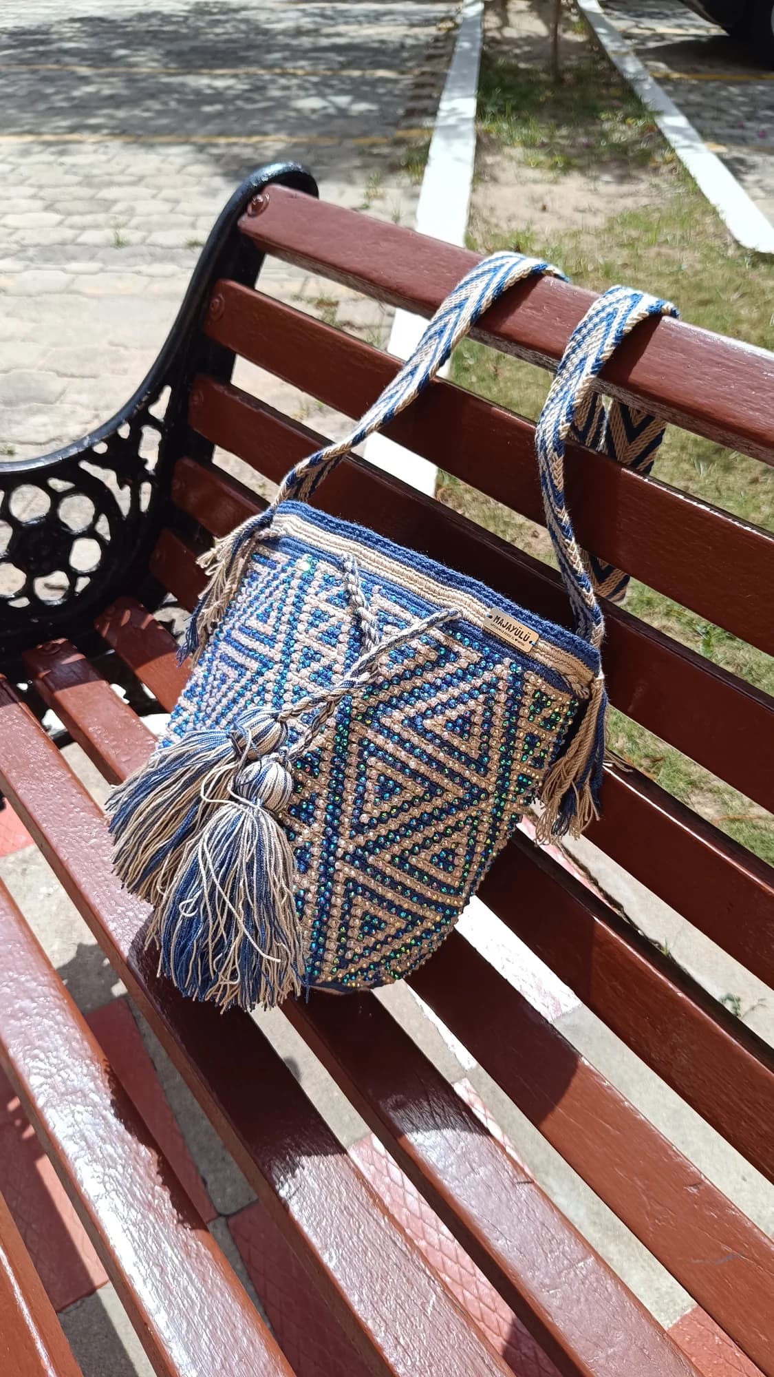 Mochila mediana piedras
