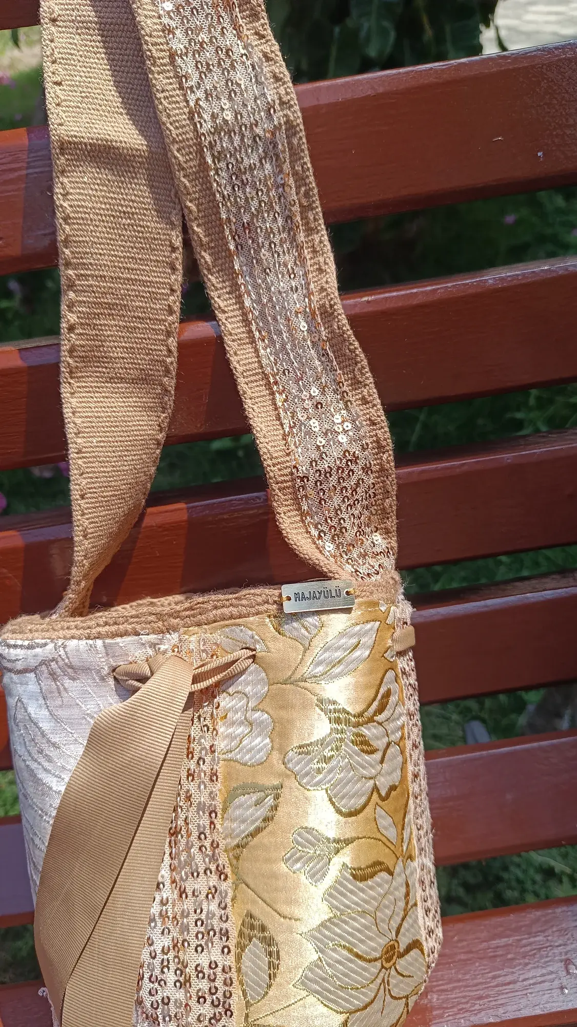 001 caqui ocre