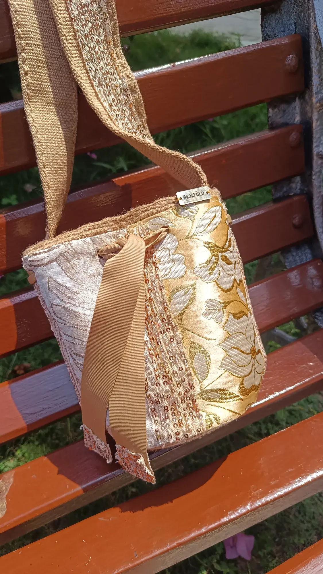 Mochila pequeña contemporánea
