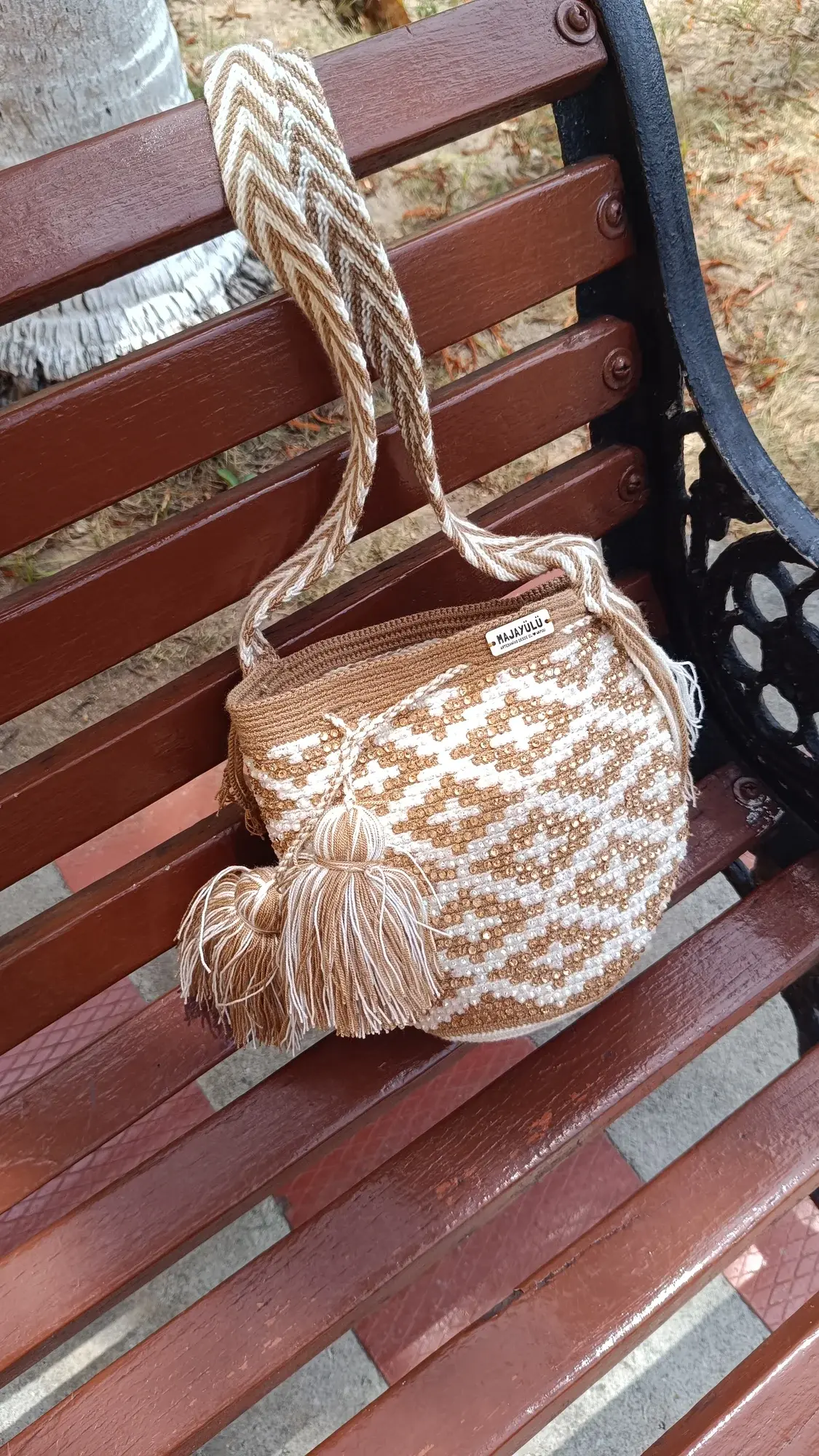 Mochila pequeña piedras · 004 caqui