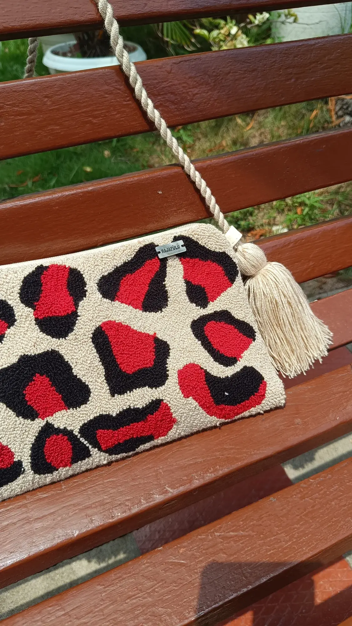 Sobres tapizados premium Esencia Salvaje · 003 leopardo rojo